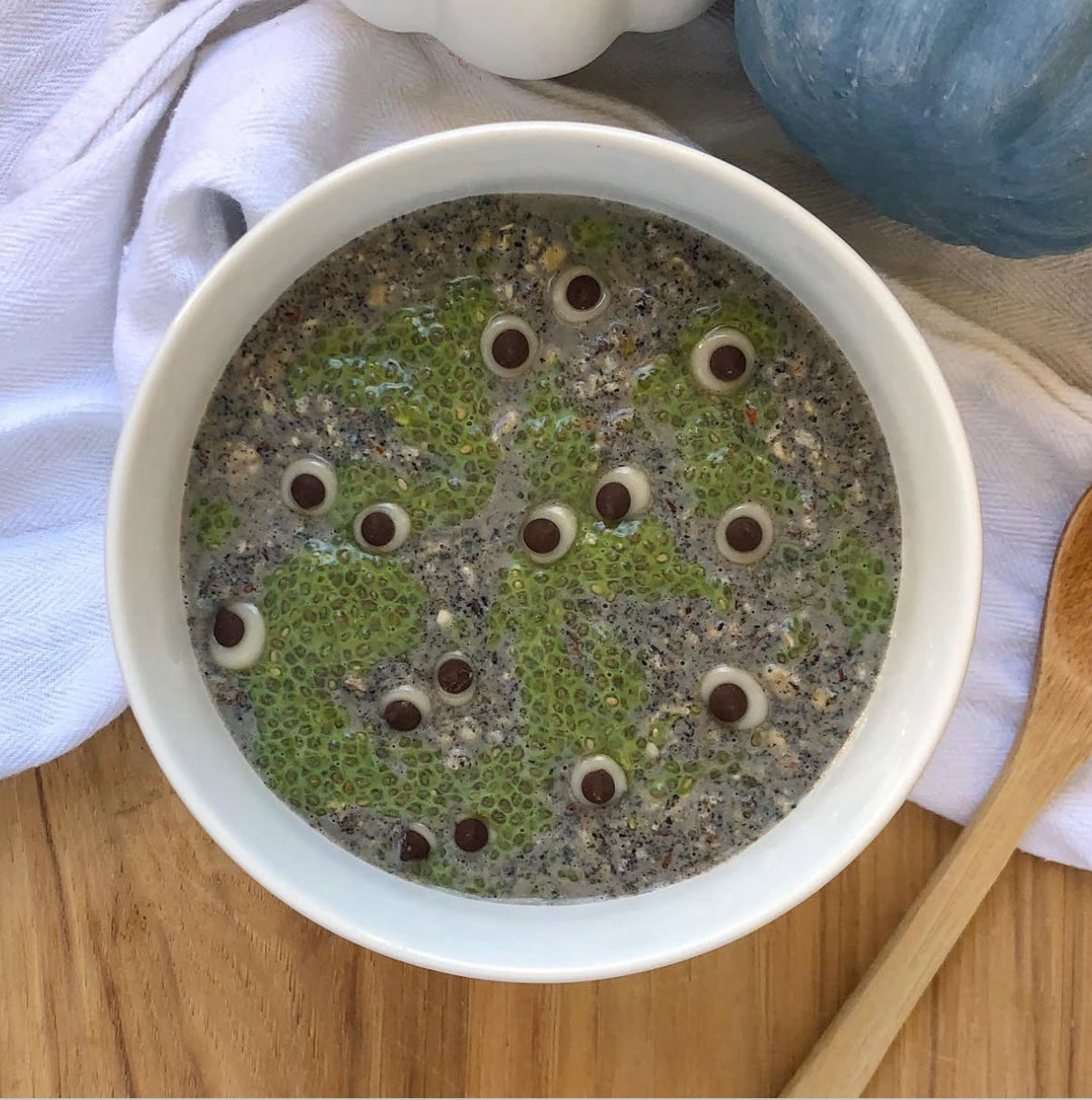 Spooktacular Halloween Treats with the Magic of Chia! 🔮✨
